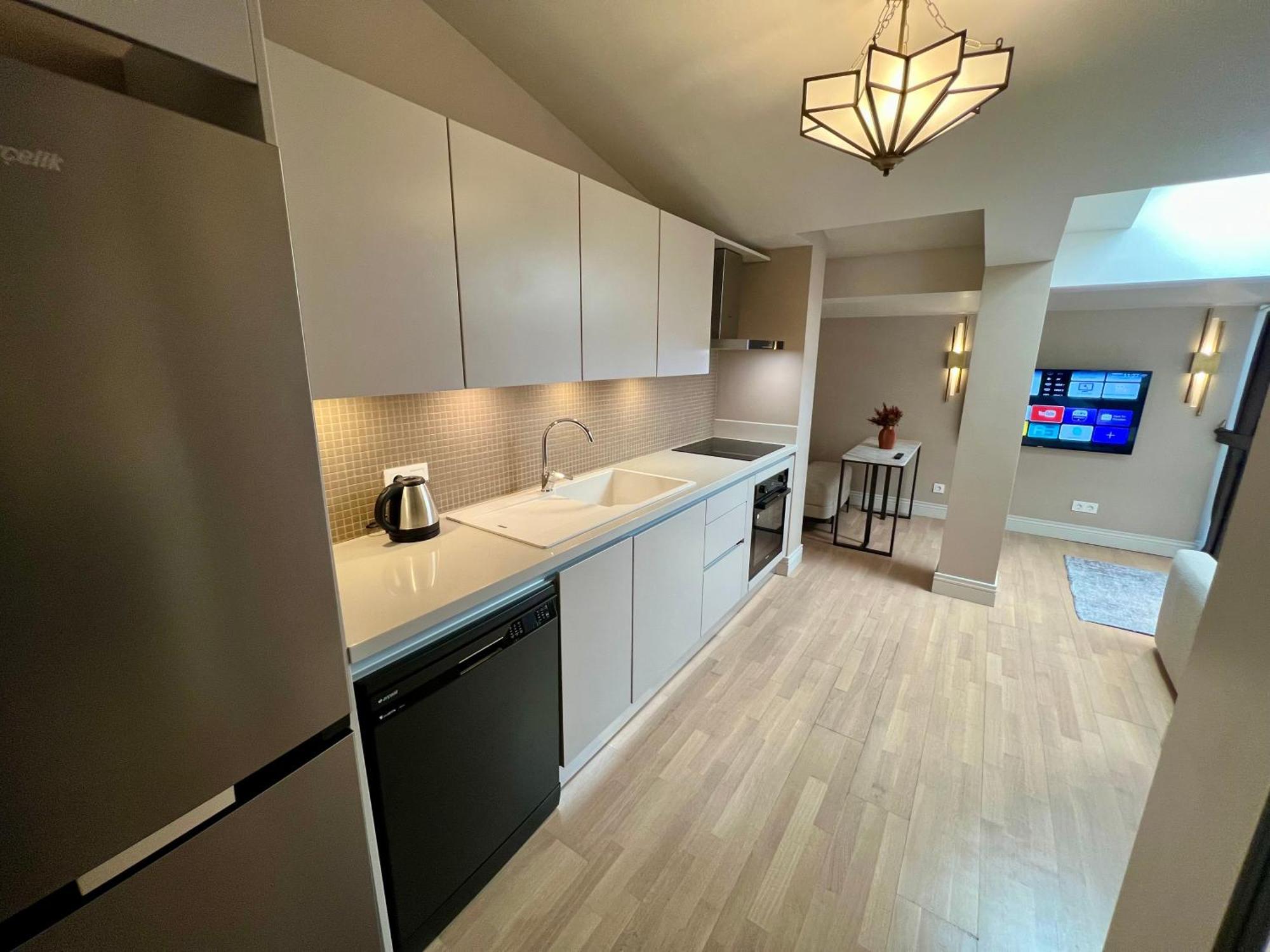 Weingart Suites Hotel Истанбул Екстериор снимка