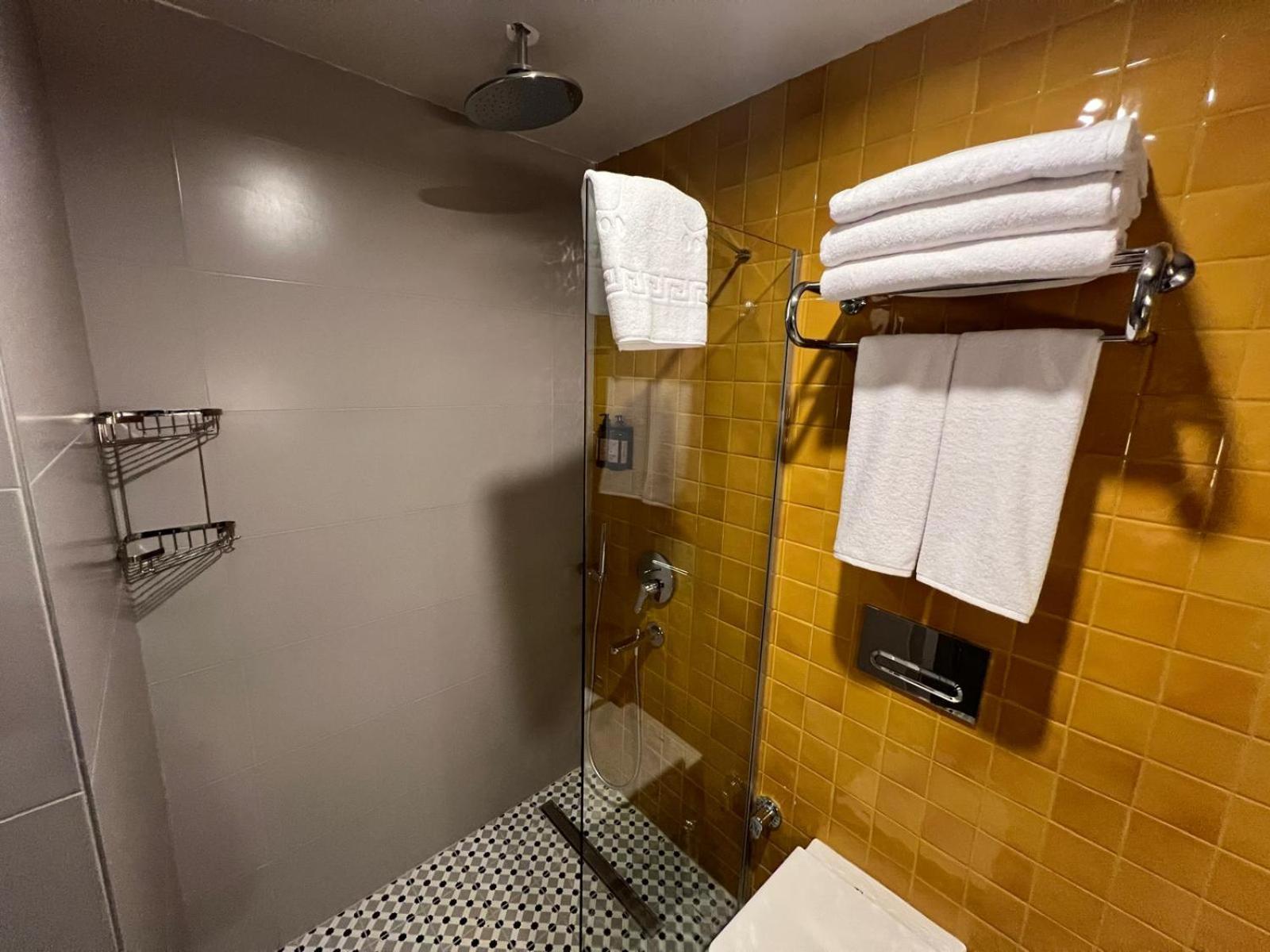Weingart Suites Hotel Истанбул Екстериор снимка