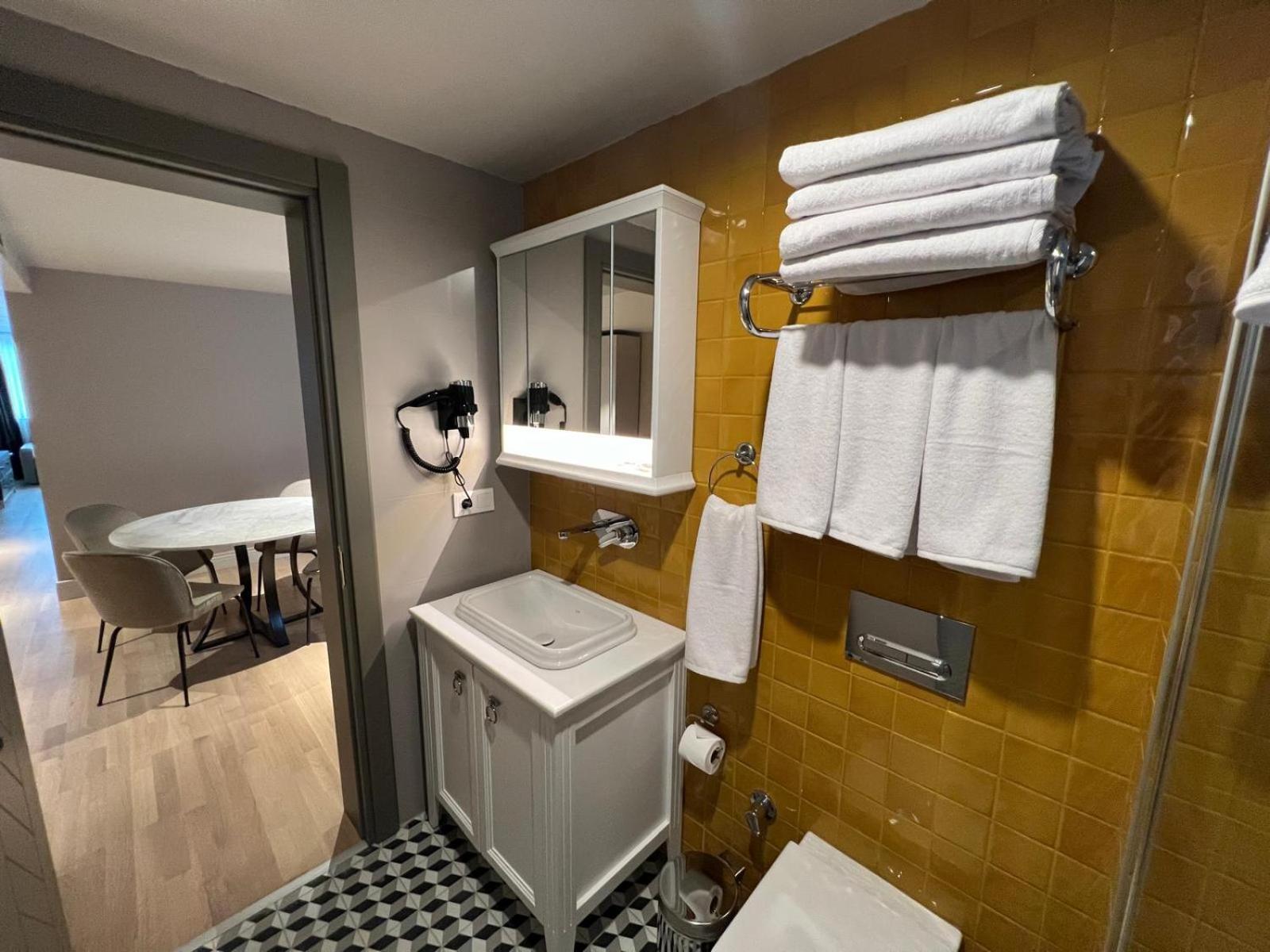 Weingart Suites Hotel Истанбул Екстериор снимка